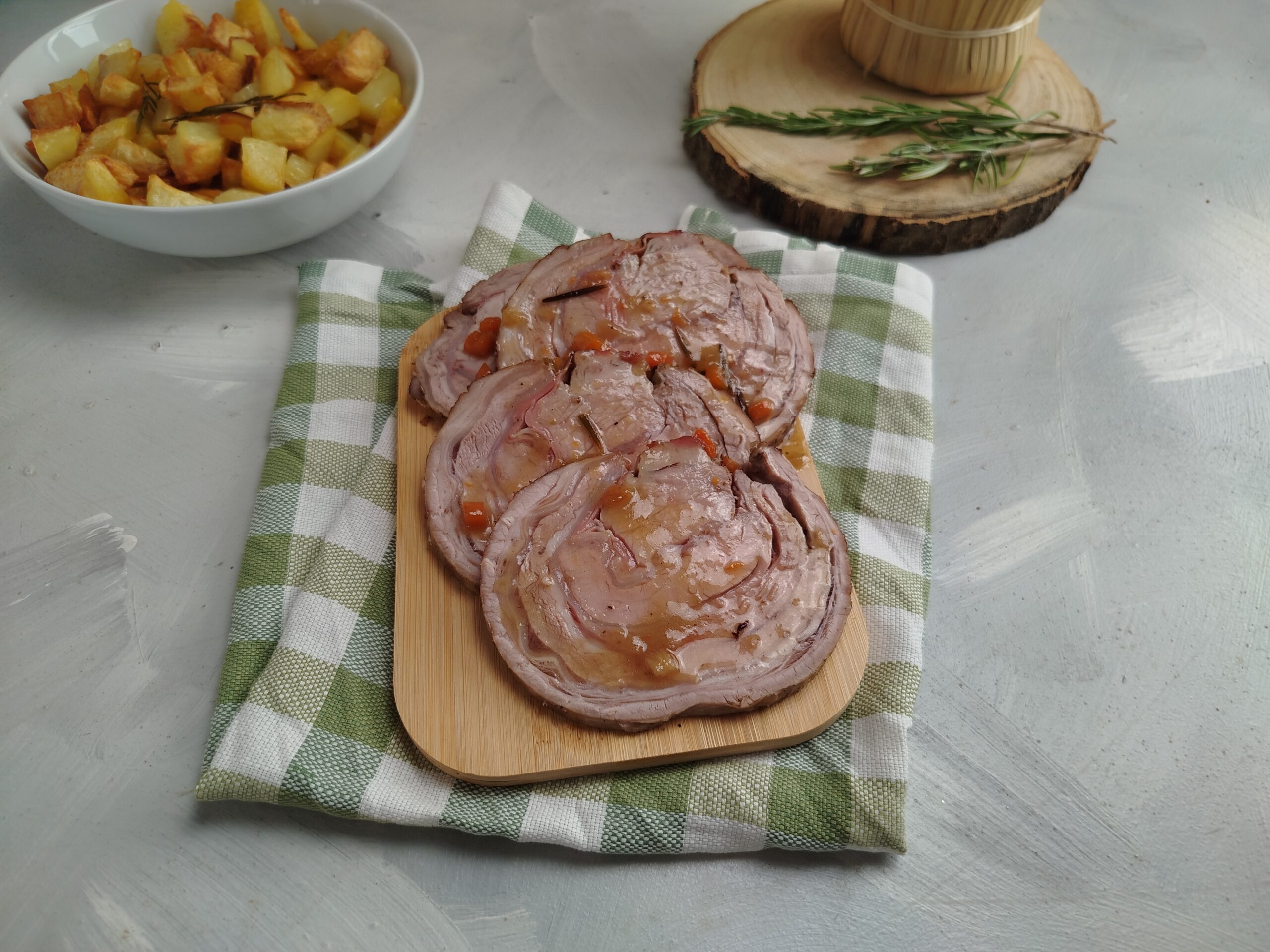 KALBSROLLBRATEN