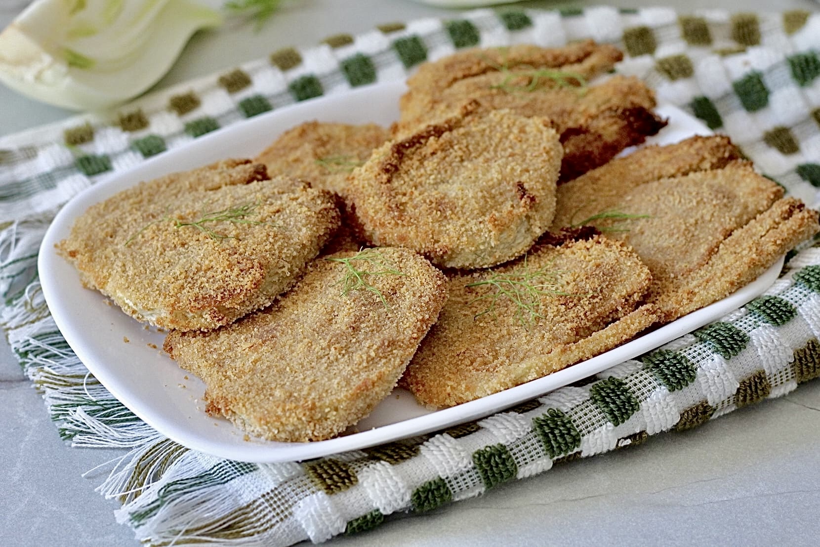 Knusprige Fenchelschnitzel, nicht frittiert und nicht fettig.