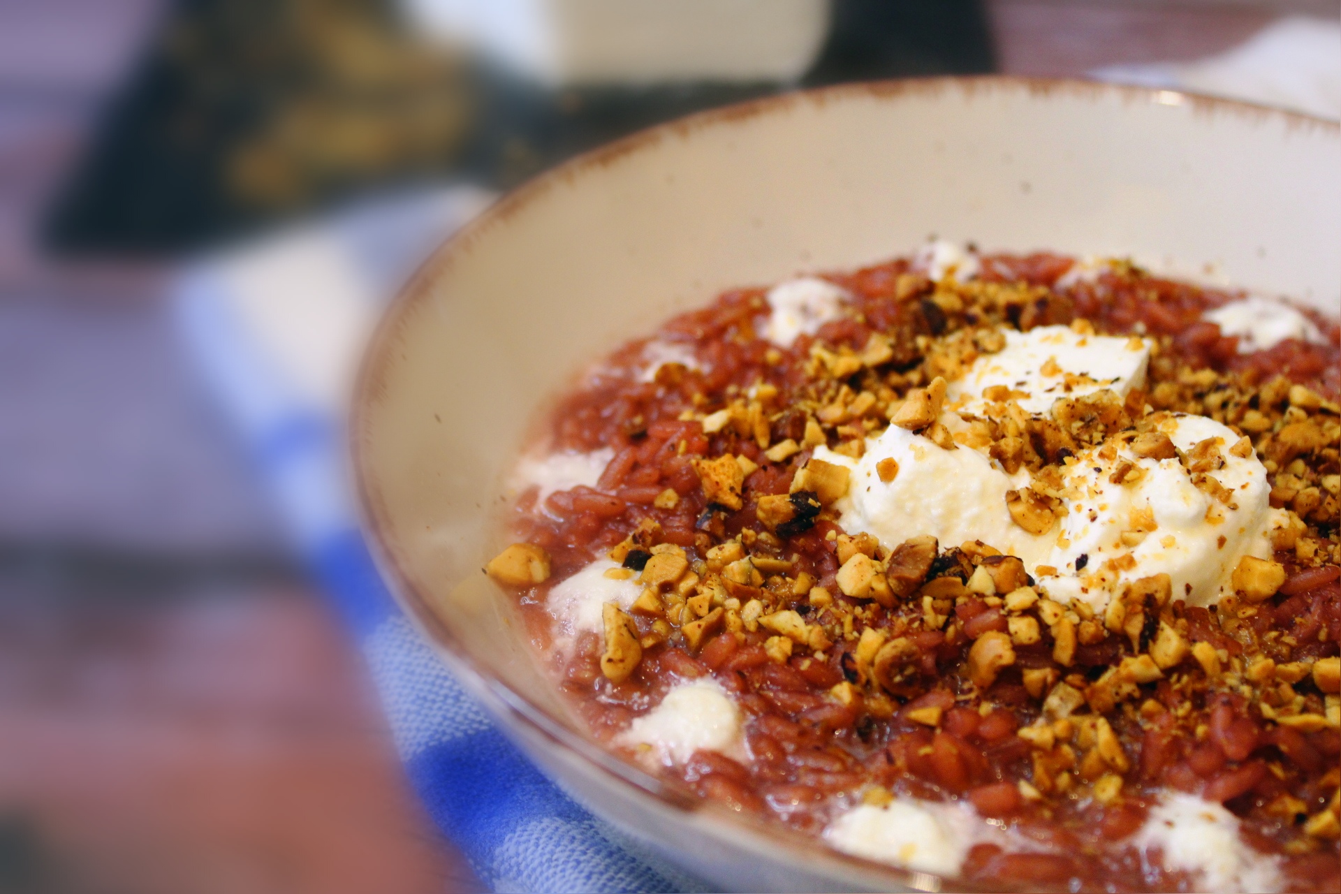 Risotto Barbera, Roccaverano und Haselnüsse