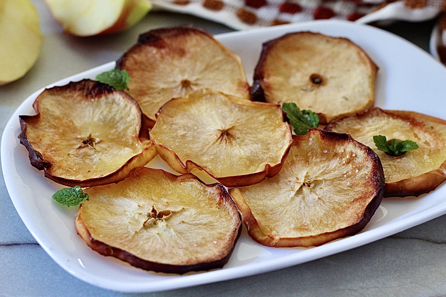 Apfelchips aus der Heißluftfritteuse, ohne Zucker, der gesunde Snack, den du lieben wirst.