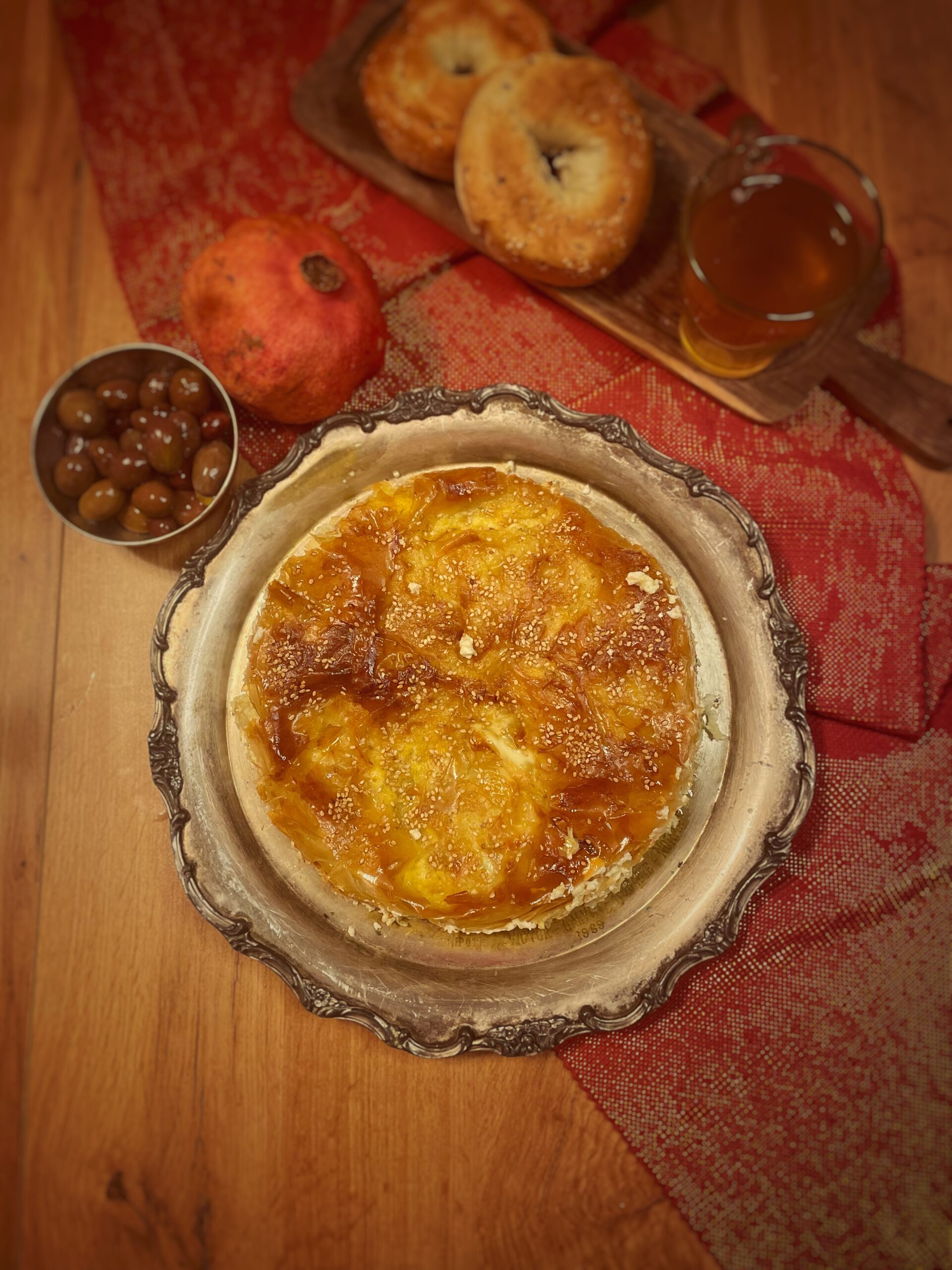 Peynirli Tepsi Böreği, türkischer Blechkuchen