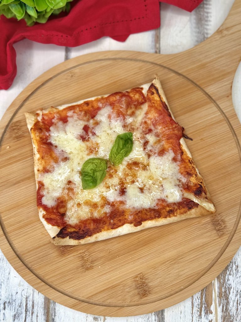 Gefüllte Piadipizza in der Heißluftfritteuse