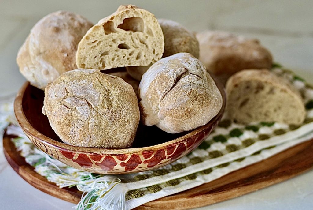 Hausgemachte Brötchen in der Heißluftfritteuse