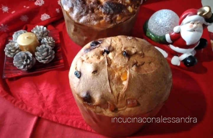 Klassischer Panettone mit kandierten Früchten und Rosinen