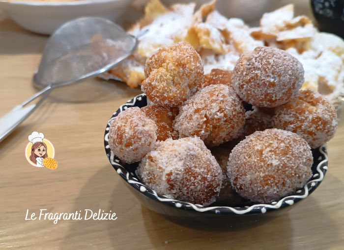 Weiche und duftende Karnevals-„Castagnole“