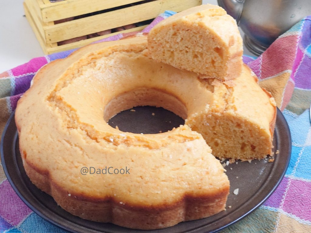 Karottenkuchen Klassisches Rezept Einfach: Bereite ihn in 5 Minuten mit dem Mixer zu