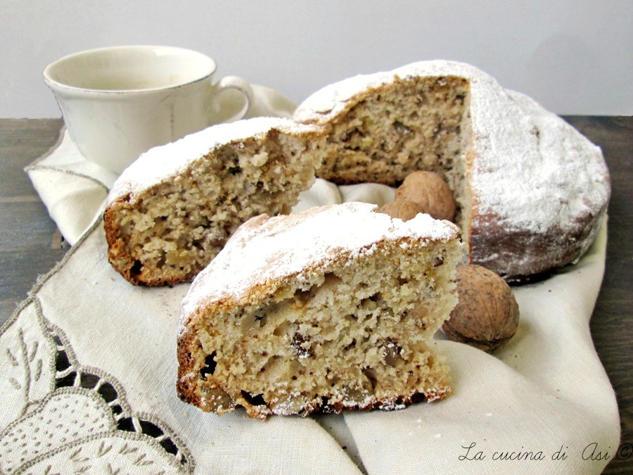 KUCHEN mit Walnüssen, Joghurt und Honig