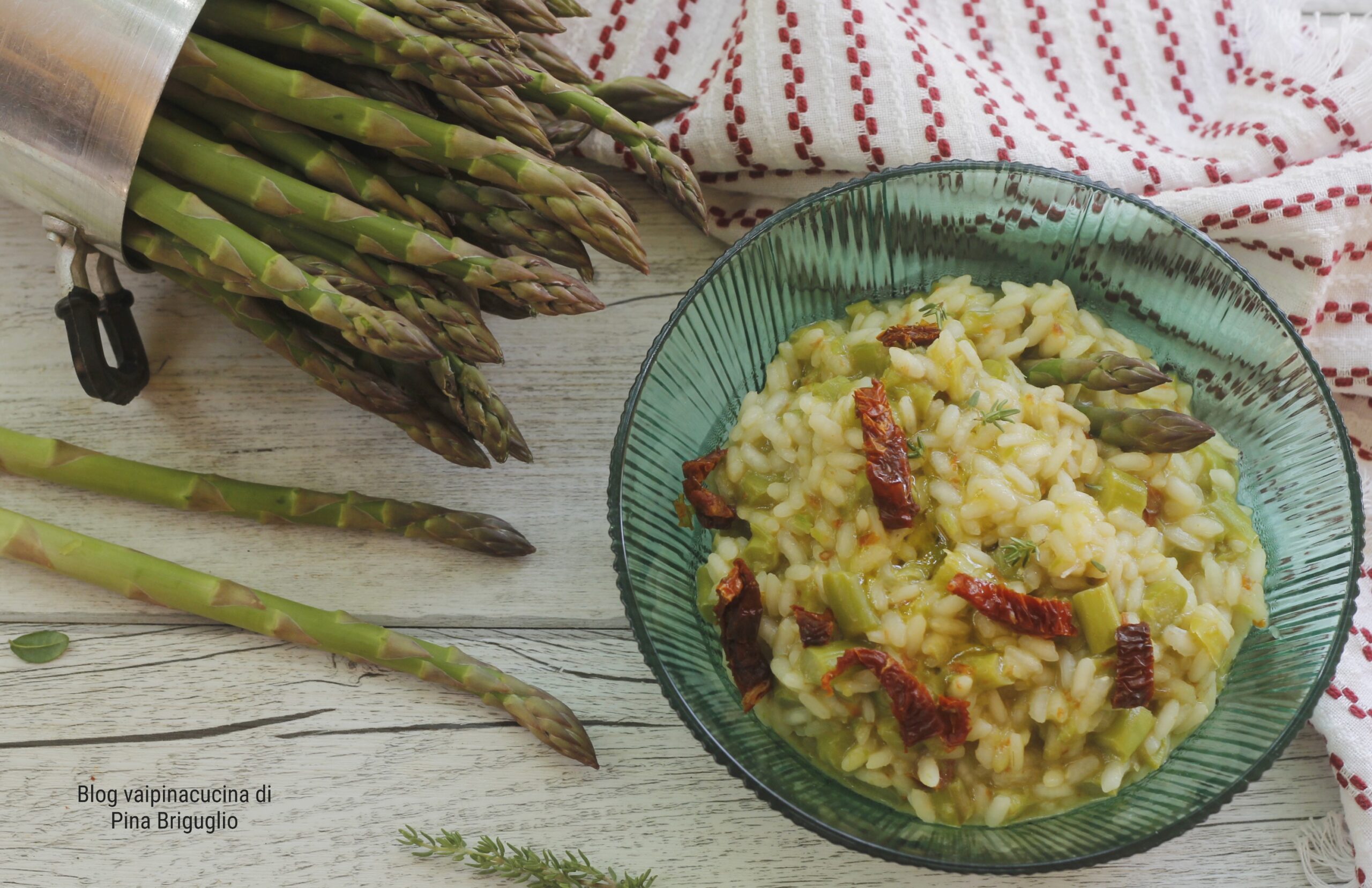 Risotto mit Spargel und getrockneten Tomaten