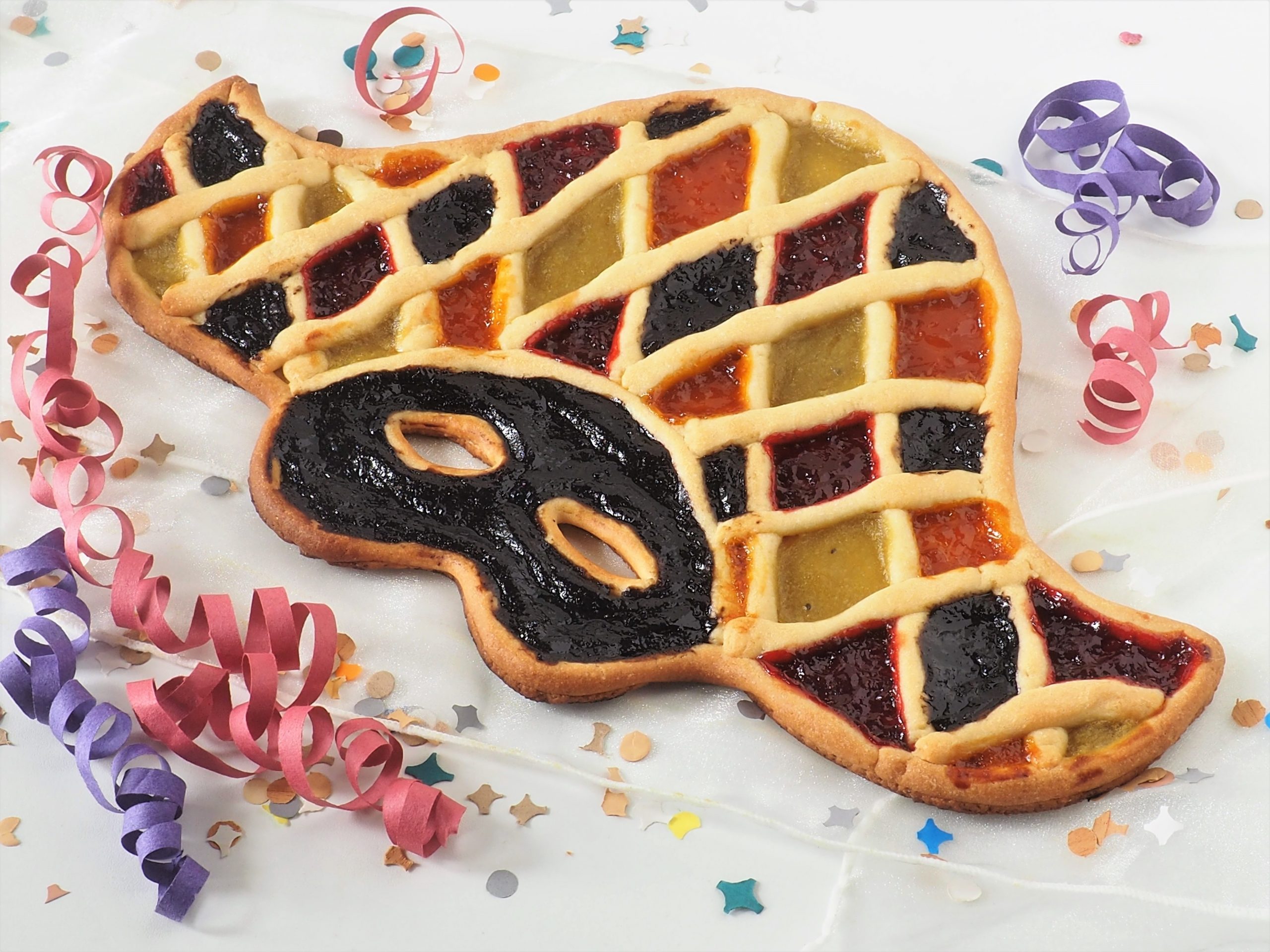 Arlecchino-Maskenkuchen
