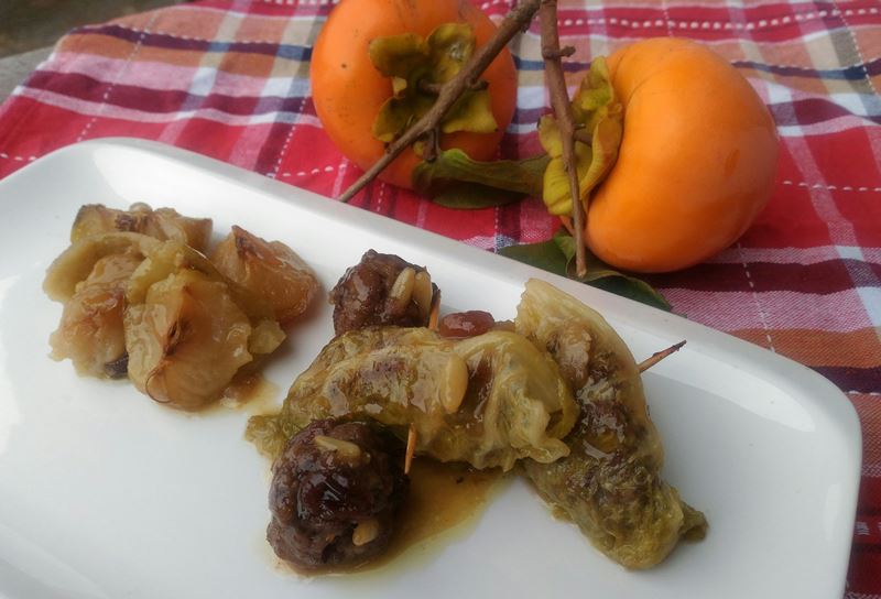 Wirsingrouladen mit Annurca-Äpfeln