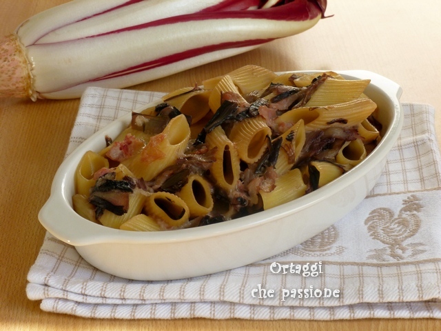 Überbackene Pasta mit rotem Radicchio - Ortaggi che passione