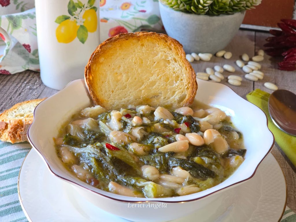 Bohnensuppe und Endivie