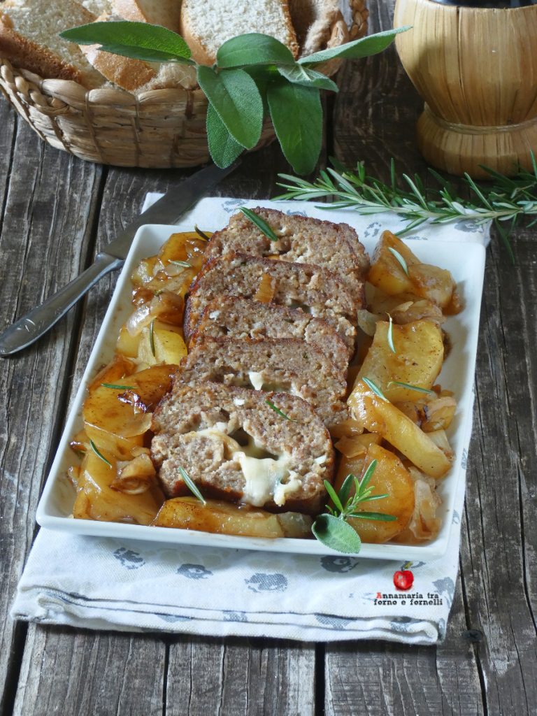 bierhackbraten mit kartoffeln in der pfanne