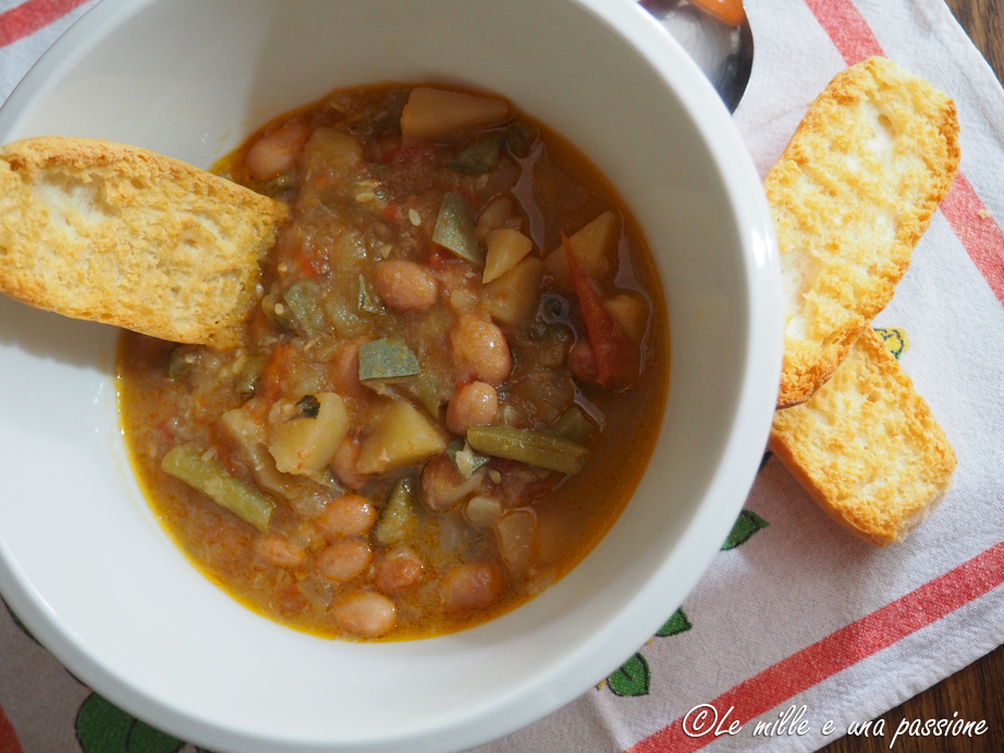 Hausgemachte Gemüsesuppe