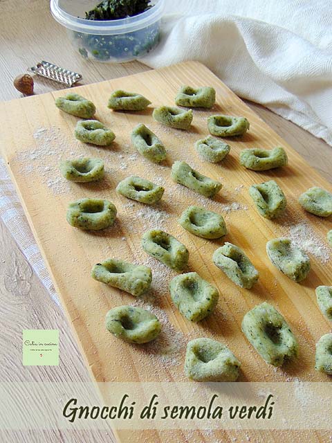 grüne Weizengrießgnocchi