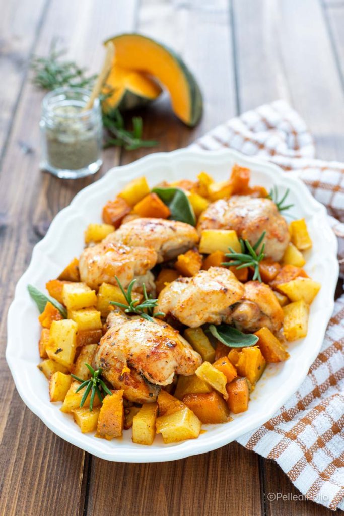 Hähnchen aus dem Ofen mit Kartoffeln und Kürbis