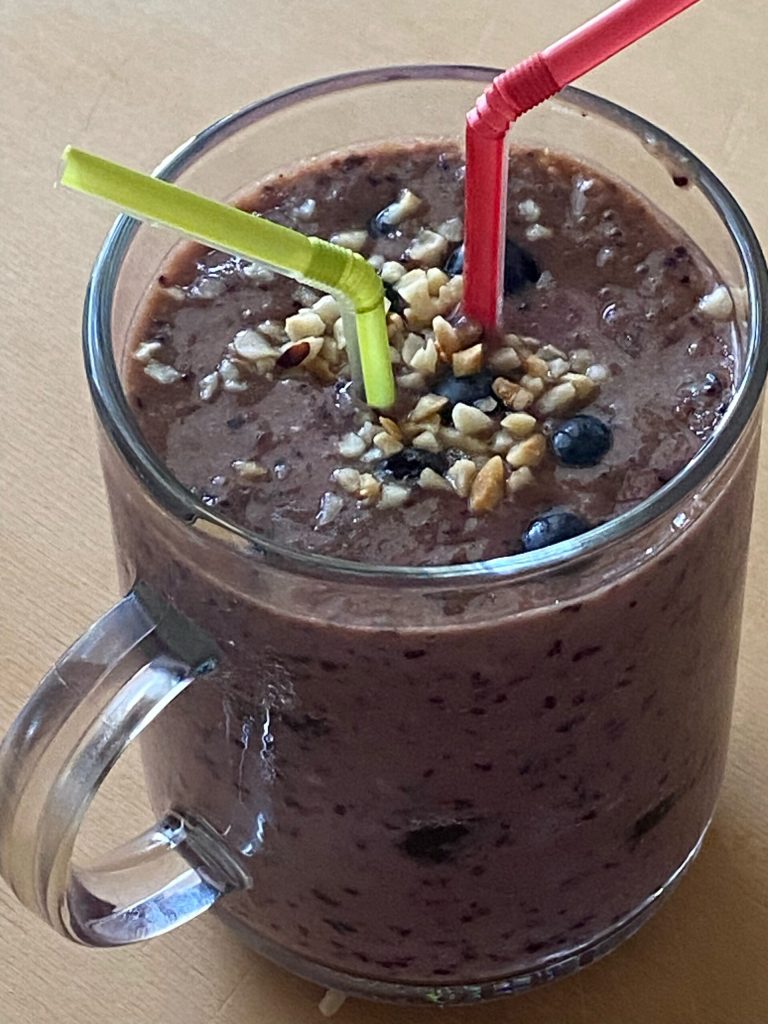 Proteinreicher Blaubeer-Smoothie