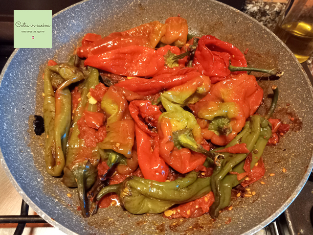 kalabresische Paprika beim Kochen