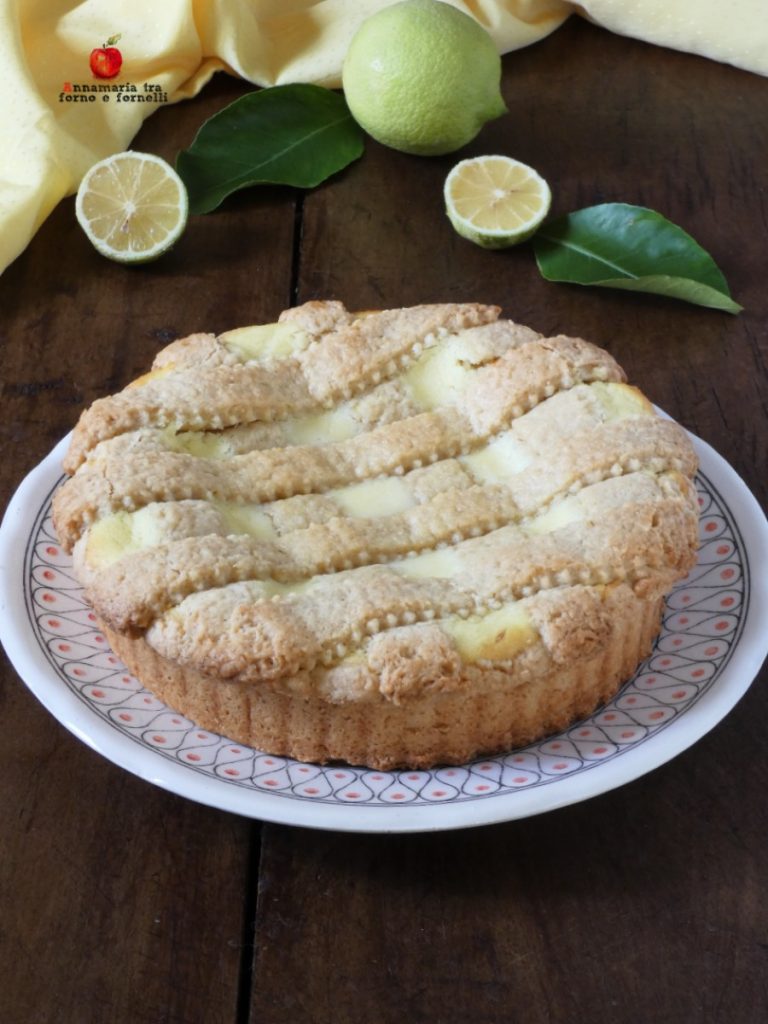 Kuchen mit Ricotta-Creme ganz