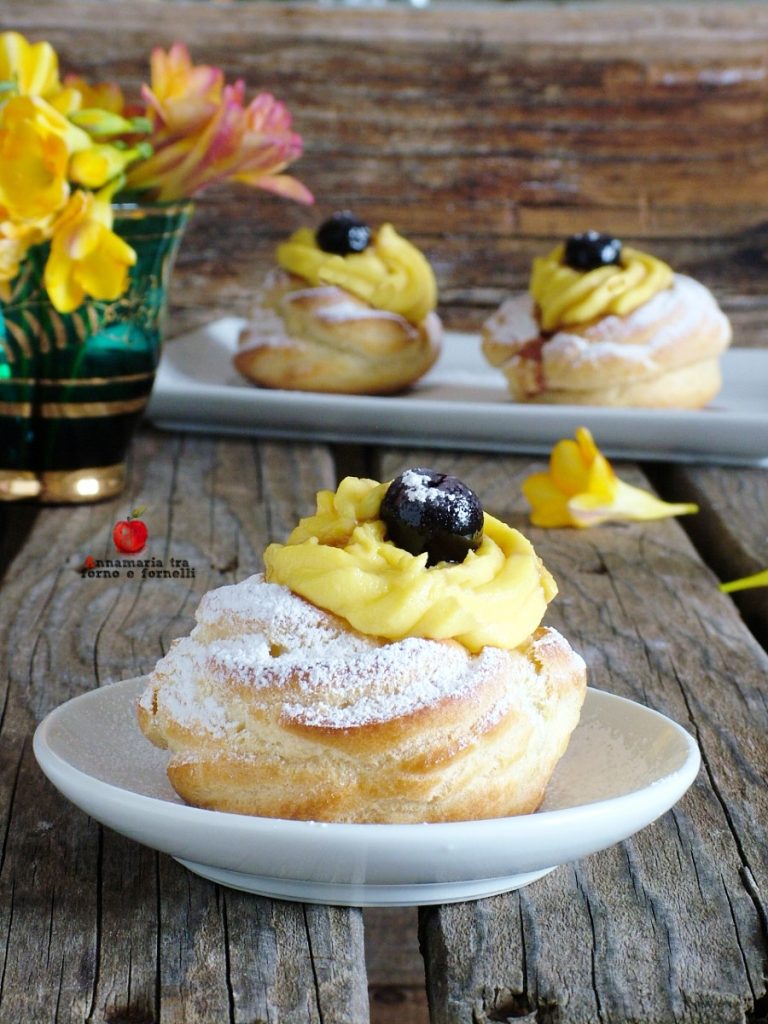 Ofengebackene-Zeppole-mit-Vanillecreme-vertikal