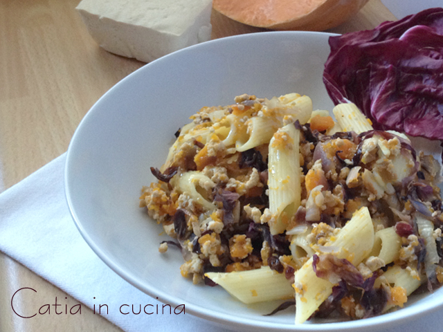 pasta mit Radicchio, Kürbis und Tofu