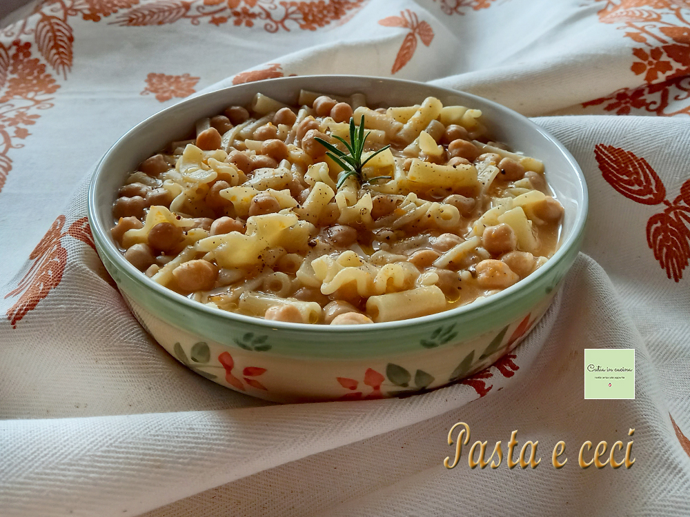Einfache Pasta und Kichererbsen