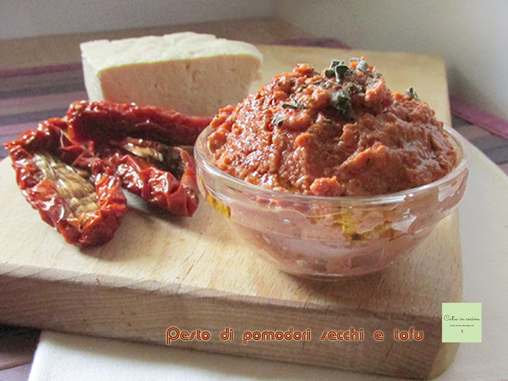 Pesto aus getrockneten Tomaten und Tofu