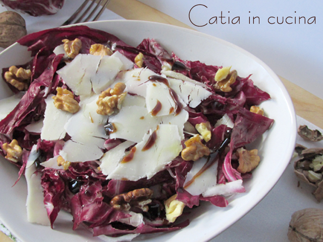 Radicchiosalat mit Walnüssen