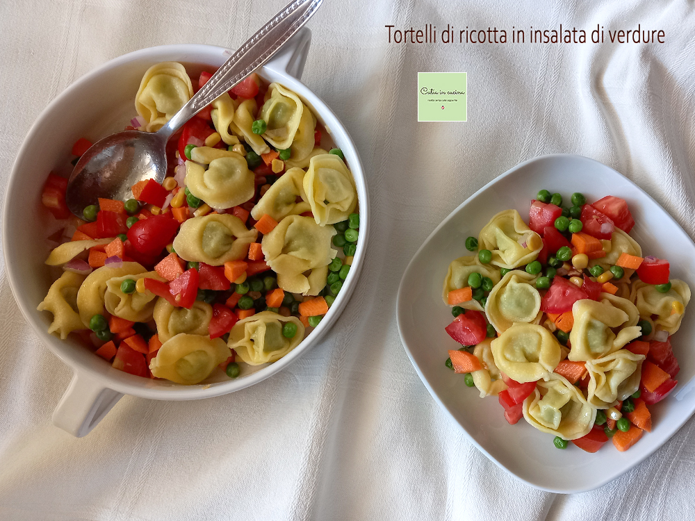 Ricotta-Tortelli in Gemüse-Salat