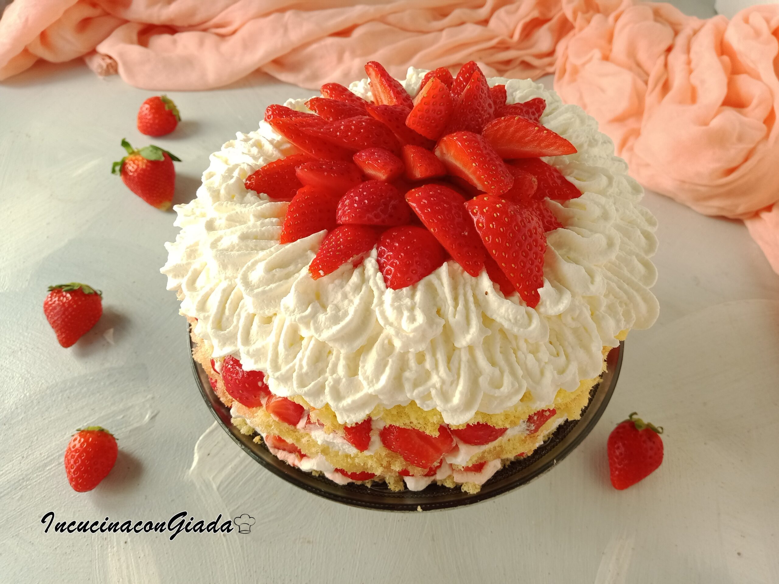 SAHNE-ERDBEER-KUCHEN