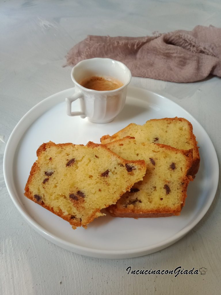 Schoko-Tropfen-Gugelhupf