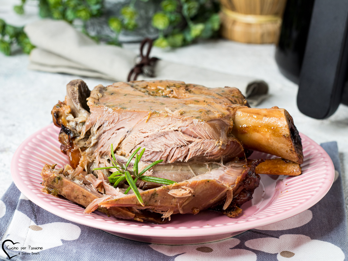 SCHWEINSHAXE IN DER LUFTFRITTEUSE