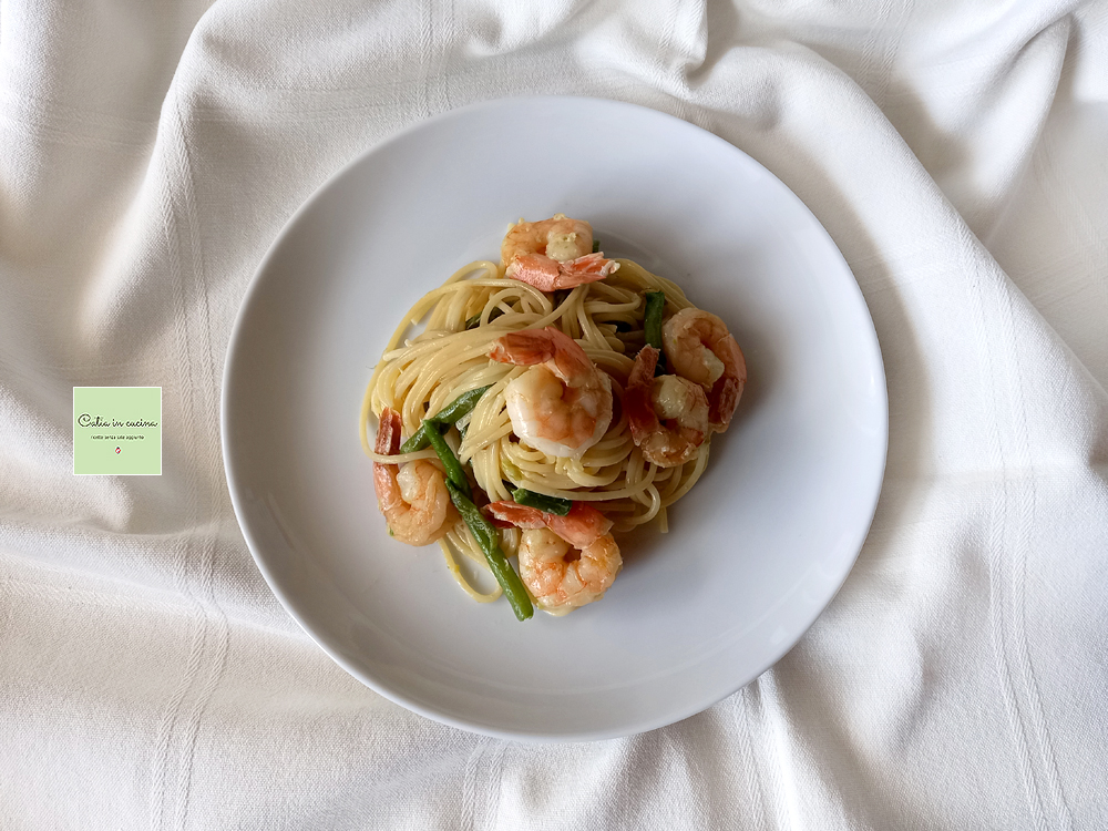 Spaghetti mit Garnelen und grünen Bohnen