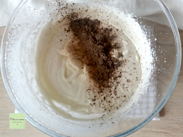 Schlagsahne + Frischkäse + Schokolade