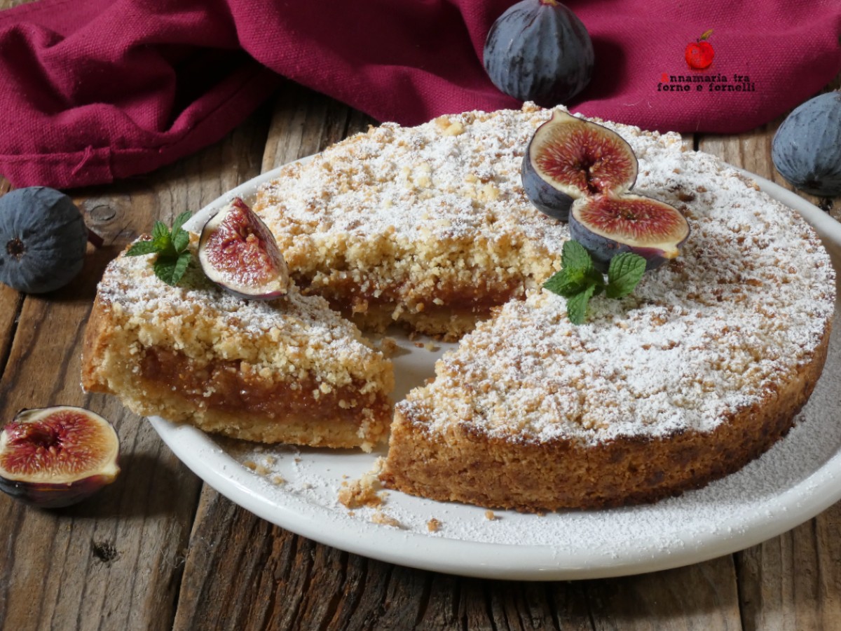 Streuselkuchen mit Feigenfüllung