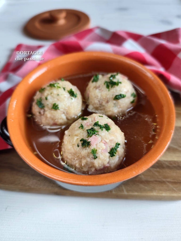 canederli alla trentina ladina ricetta tirolese