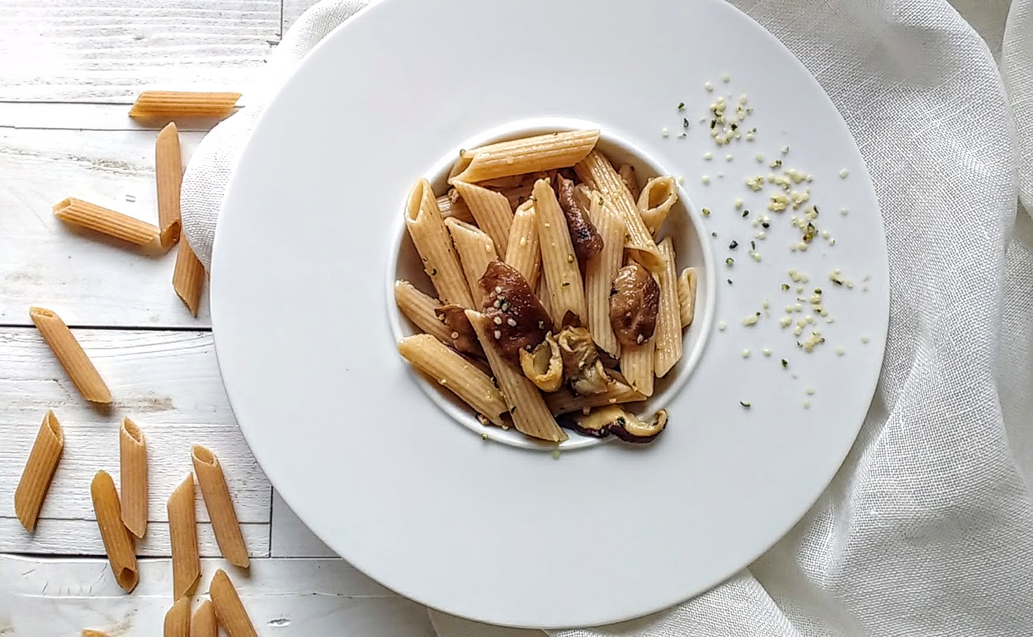 Vollkorn-Penne mit Shitake-Pilzen