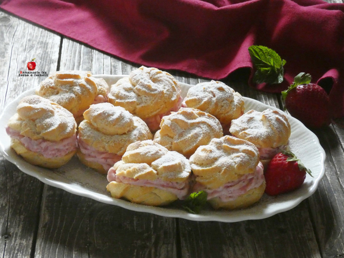 Windbeutel mit Erdbeercreme