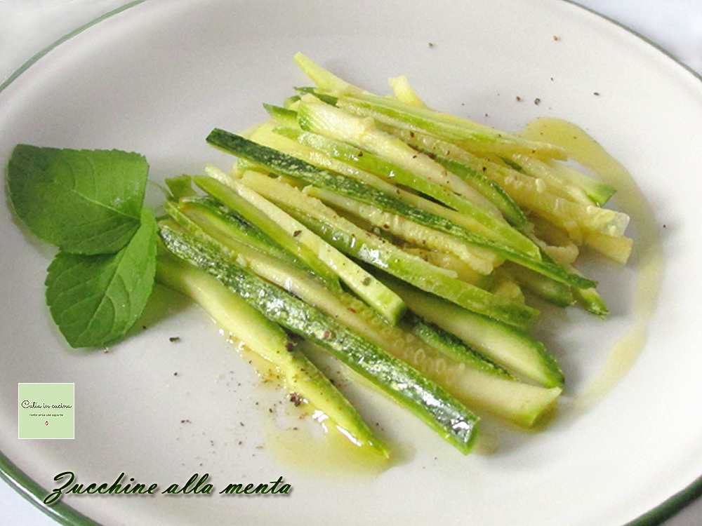 zucchini mit minze