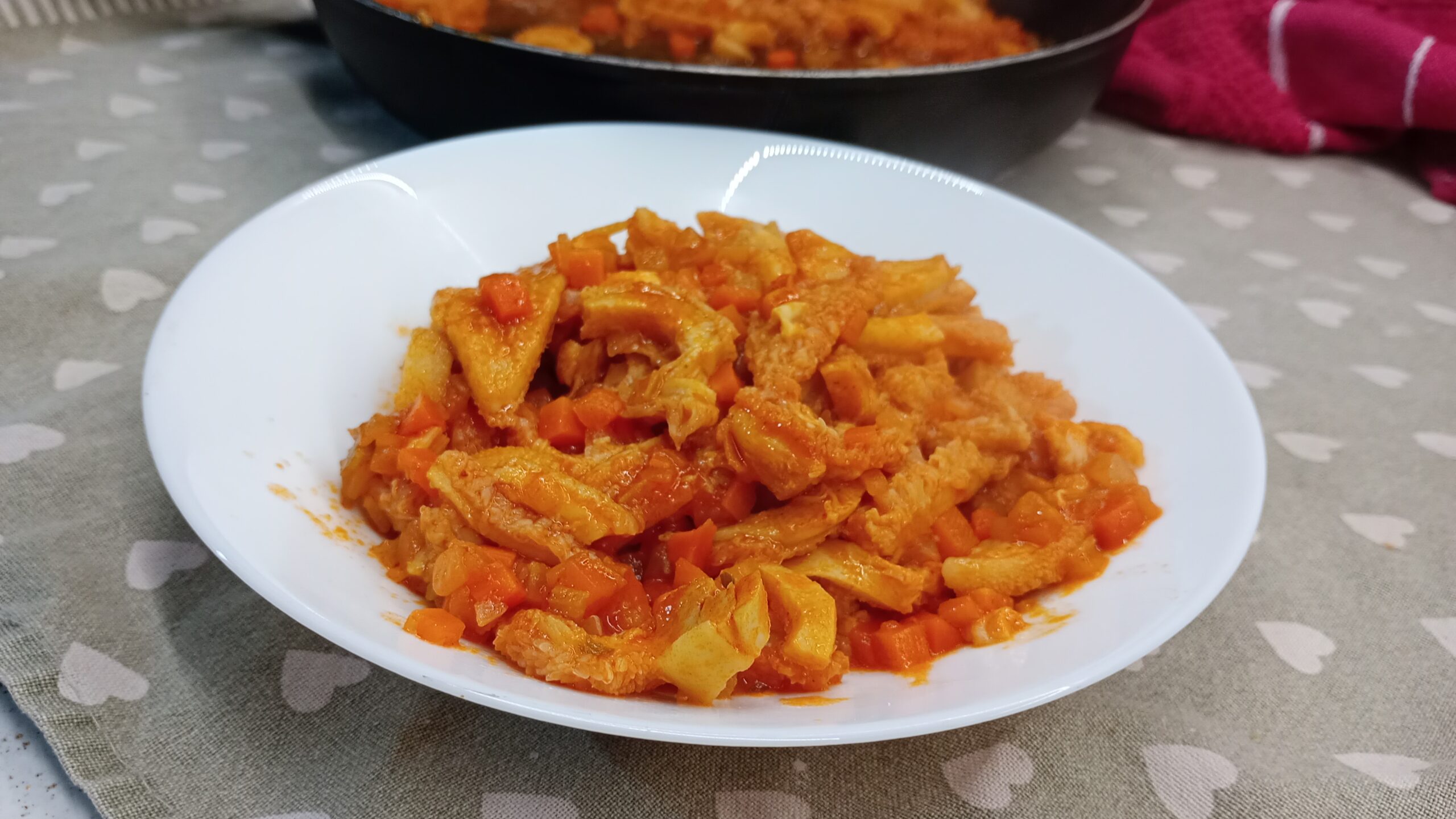 Herzhafter Kutteln mit Tomaten