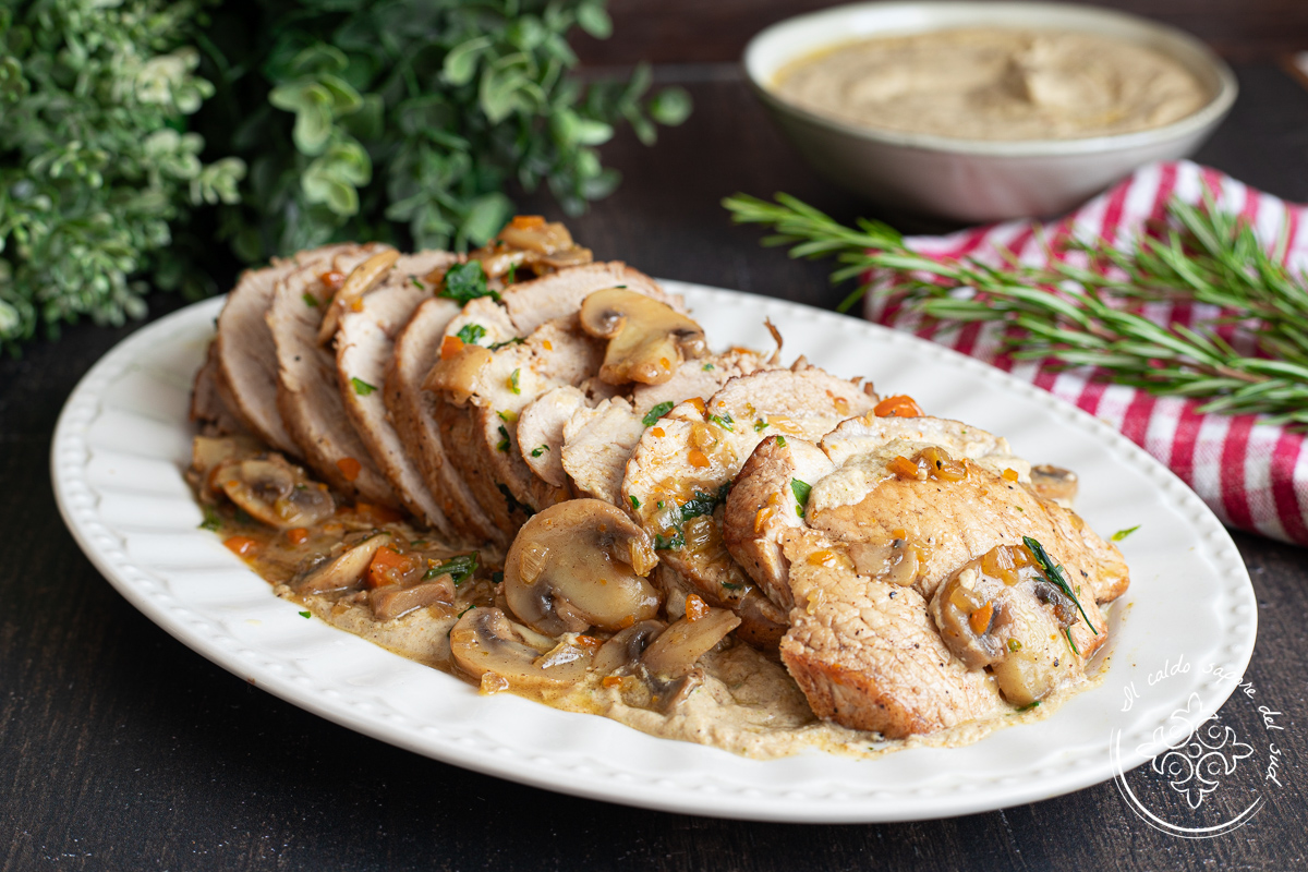 Schweinelendebraten mit Champignons