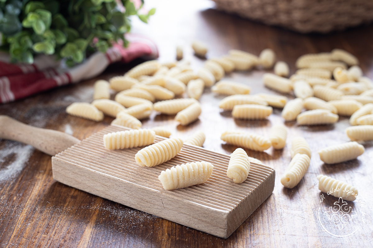 Hausgemachte geriffelte Cavatelli