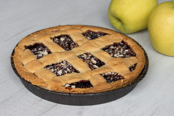 Marmeladenkuchen mit Äpfeln und Mandeln