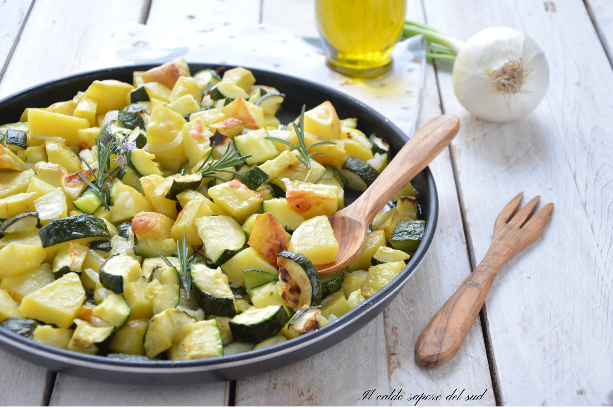 Zucchini und Kartoffeln aus dem Ofen