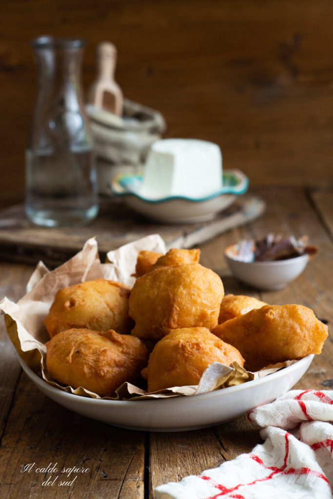 Crispelle aus Catania mit Sardellen und Ricotta – Originalrezept