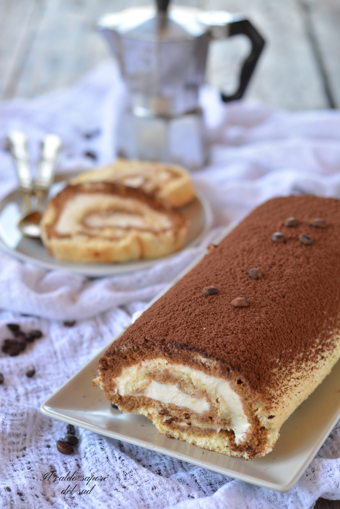 Hausgemachte Tiramisu-Rolle mit eifreier Mascarponecreme