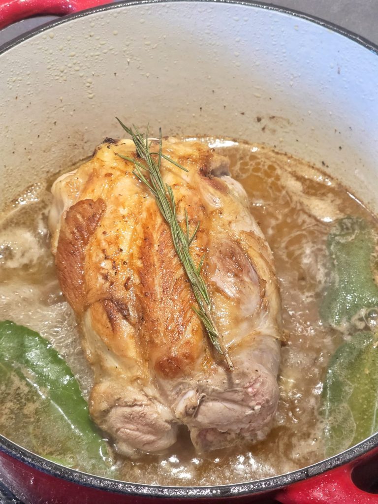 Geröstete Schweinshaxe