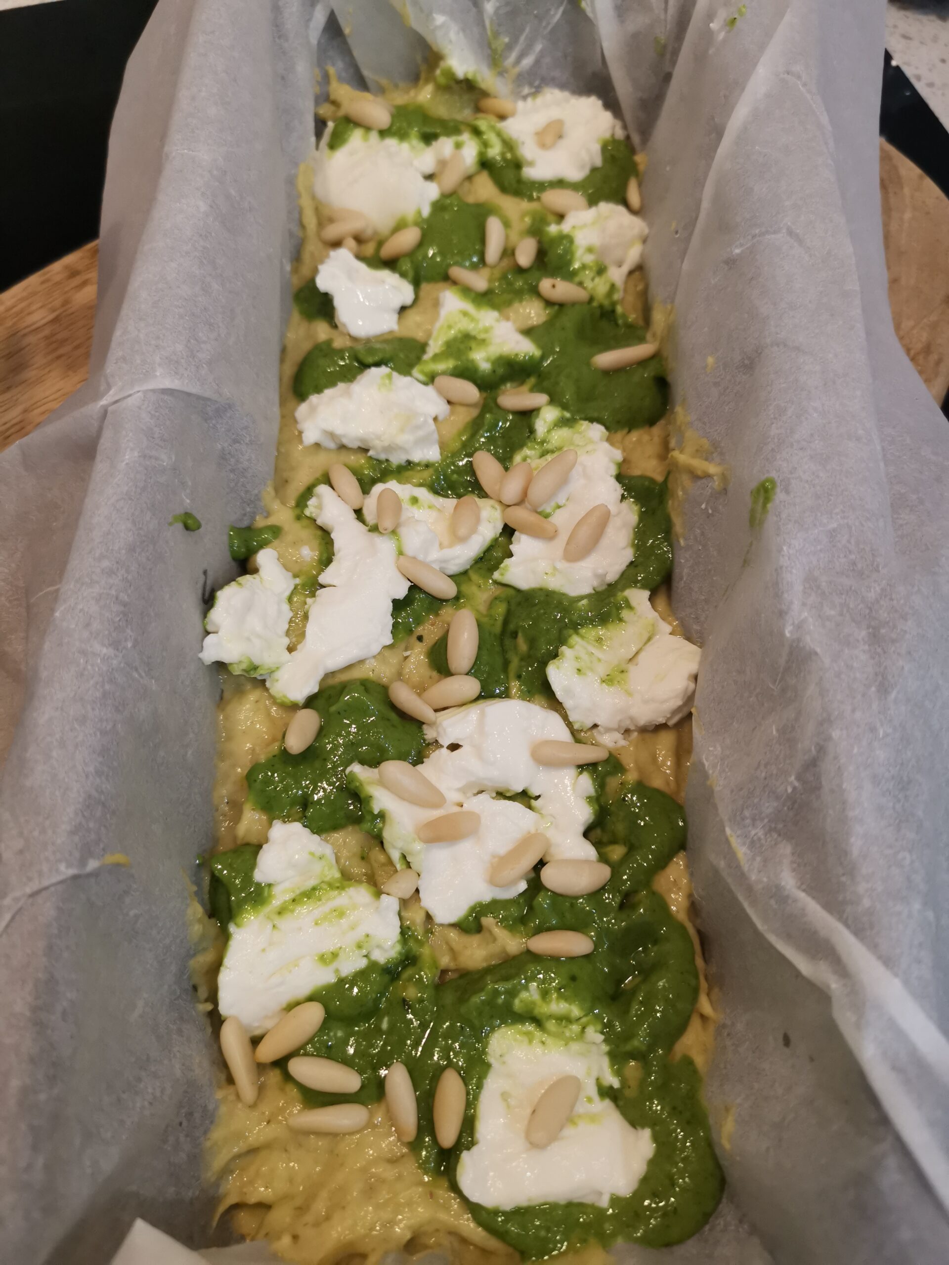 Pikante Plumcake mit Pesto