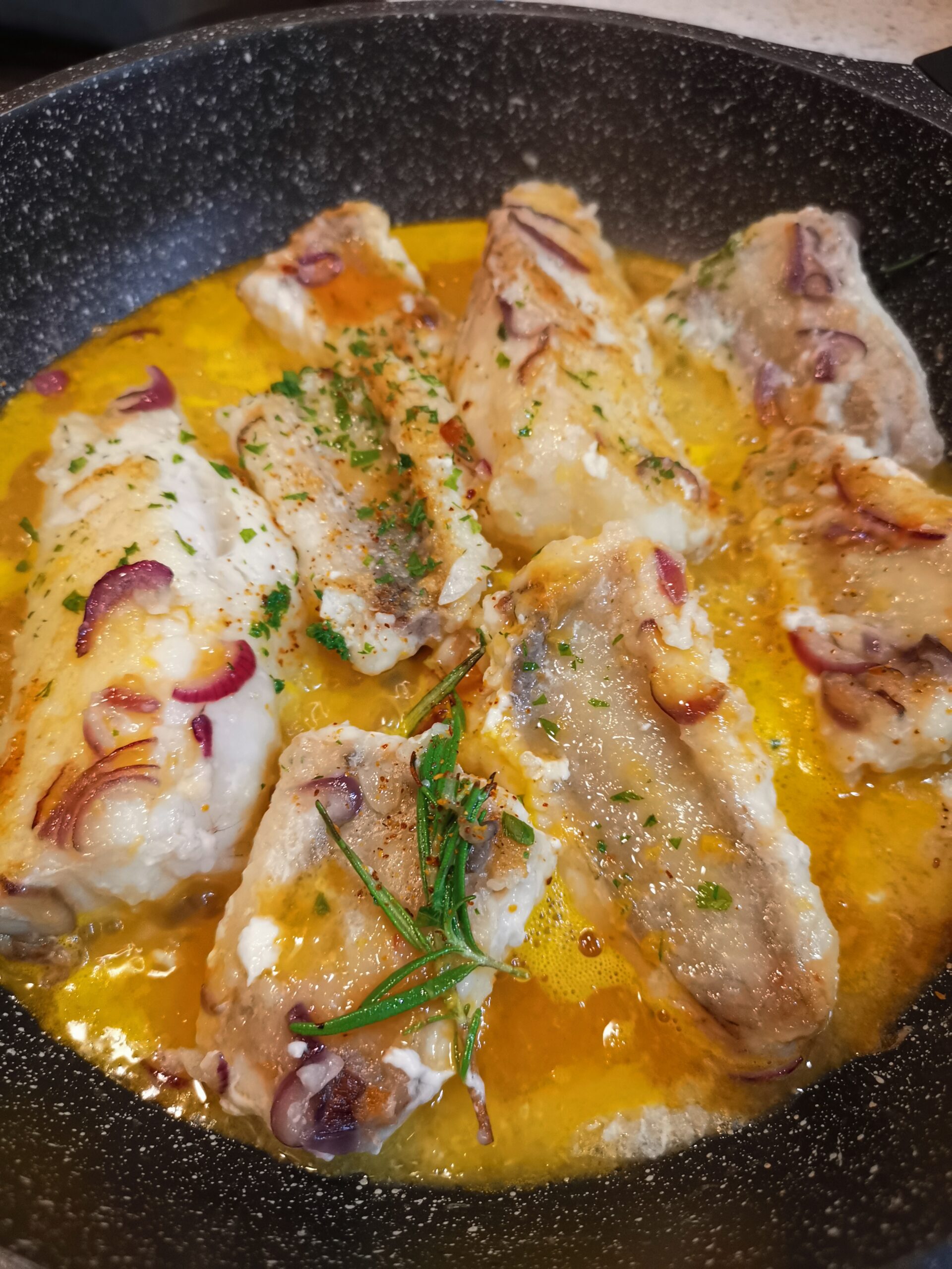 Seeteufel mit Orange