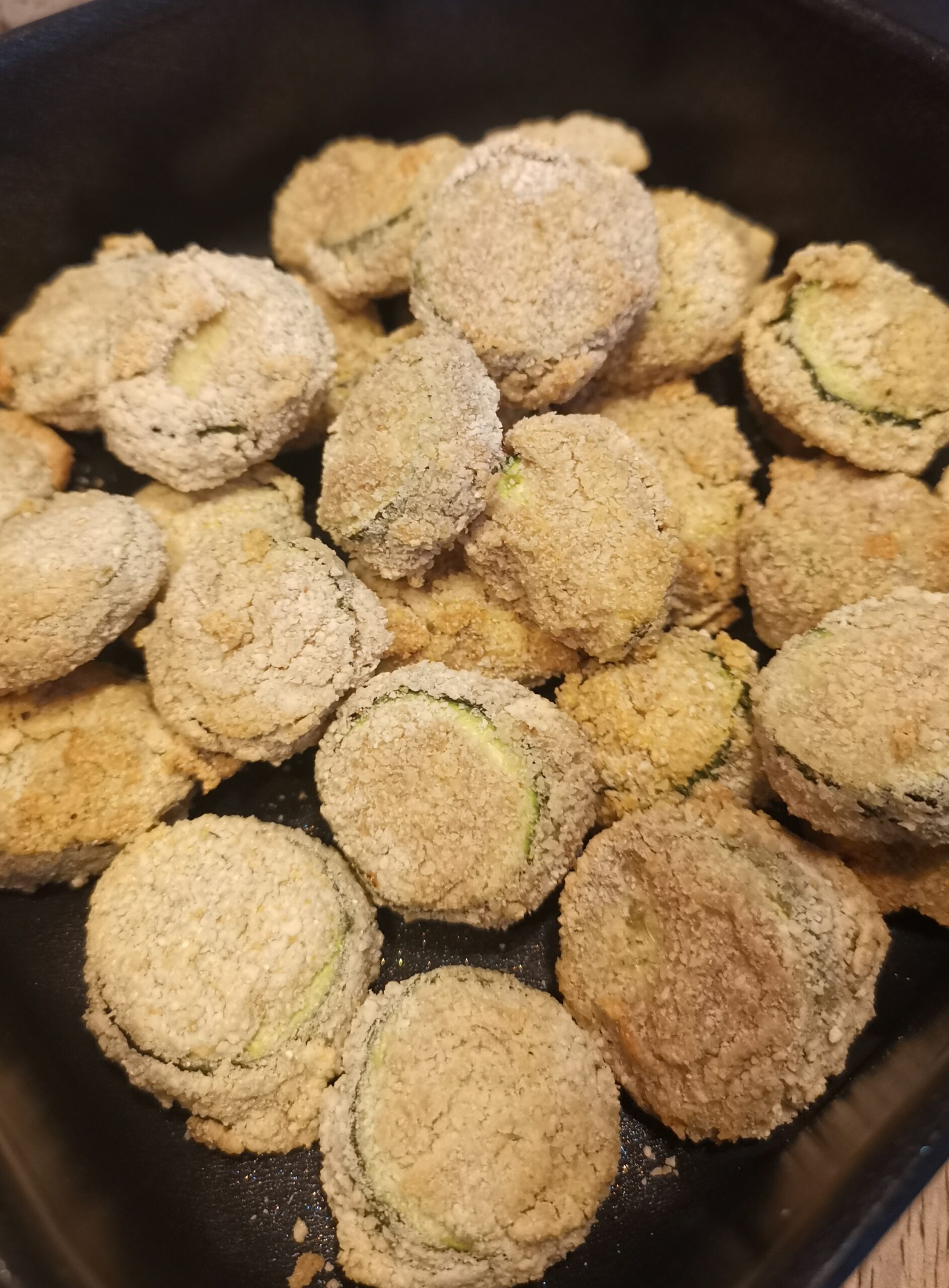 Zucchini im Teigmantel